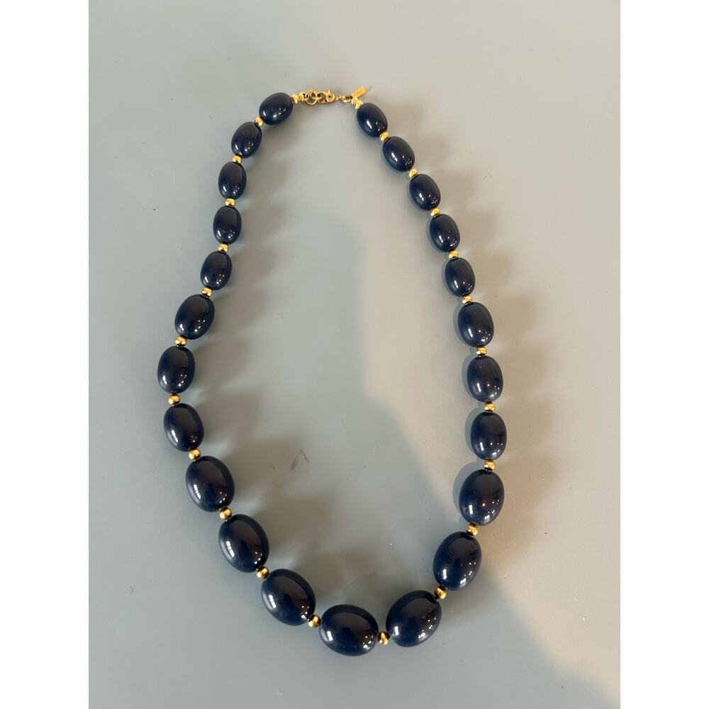 Womens necklace blue beads with clasp
